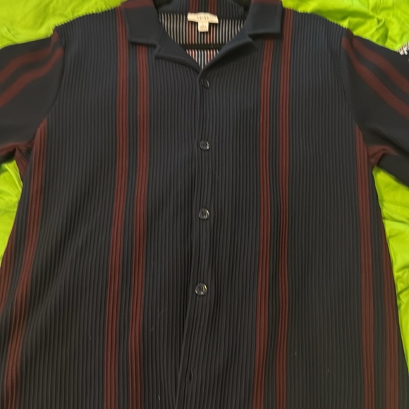 Reese size large ribs button down Cuban collar - Picture 3 of 4